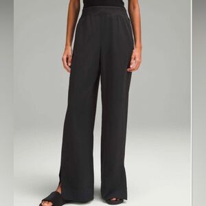 Lululemon NWT Stretch Woven Wide-Leg High-Rise Pant